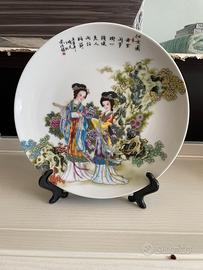 Piatto in ceramica dipinto a mano