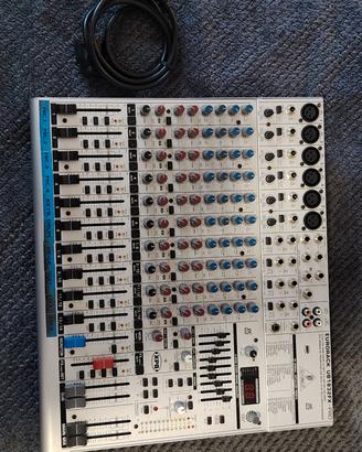 Mixer Behringer UB 1832 FX