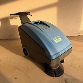 BNG 4 SPAZZATRICI INDUSTRIALI ISAL 125 ET