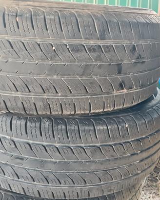 265 60 r18 gomme pneumatici 