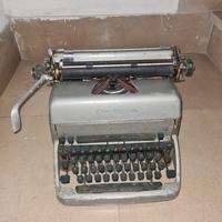 macchina da scrivere Remington Rand