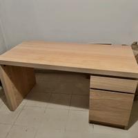 Scrivania IKEA MALM