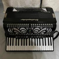 Fisarmonica Weltmeister Caprice 120 bassi