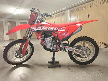 GAS GAS MC 450 F NUOVO SOLO 30  ORE