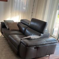 Divano in pelle tortora