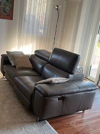 Divano in pelle tortora