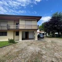 Ampia porzione di Bivilla con parco di 1400 mq