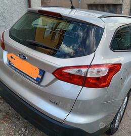 Ford focus sw 1600 tdi  anno 2013 