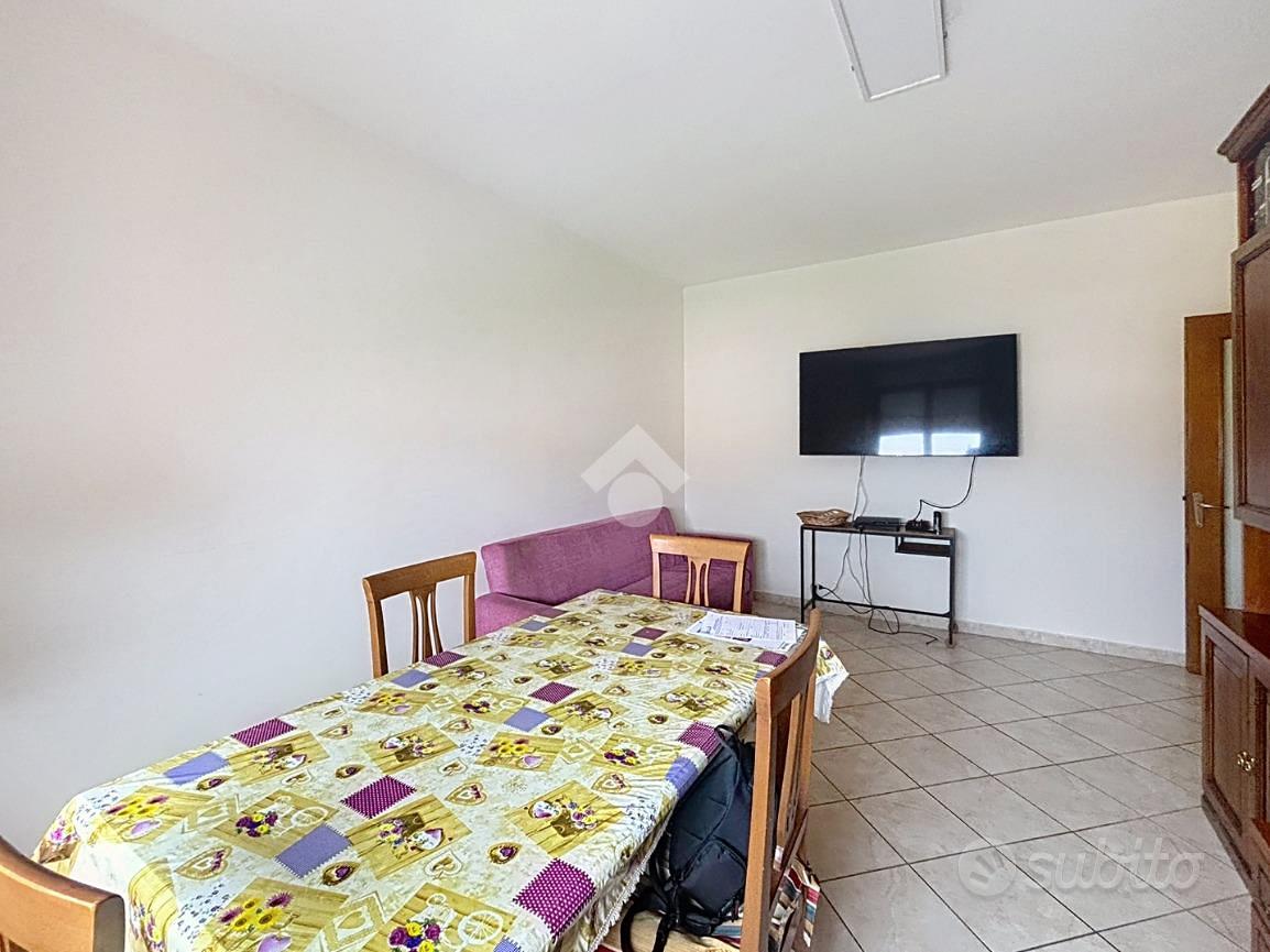 4 LOCALI A CALCINAIA - Vista 3