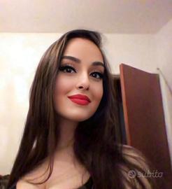 Cantante/Assistente fotografi e artisti/Commessa