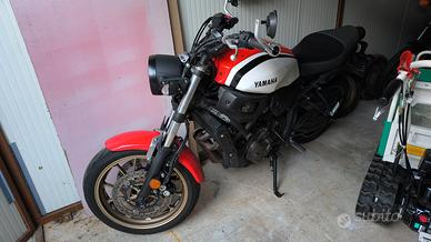 Yamaha xsr 700