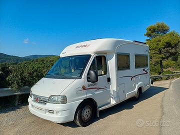camper semintegrale Rapido 709F