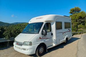 camper semintegrale Rapido 709F