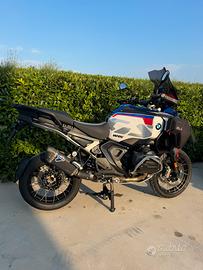 Bmw gs 1300 adventure trophy