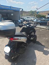Piaggio MP3 300 HPE