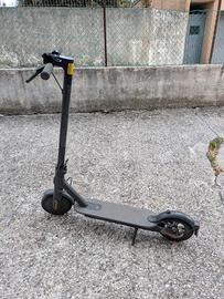 MI Electric Scooter Essential
