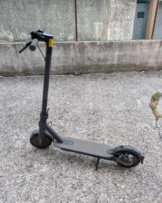 MI Electric Scooter Essential