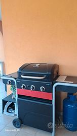 Barbecue a gas / carbonella