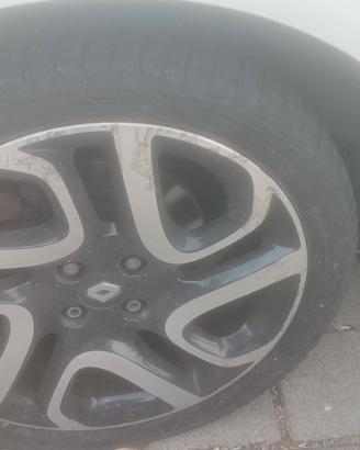 cerchio e gomma 205 45 17 clio