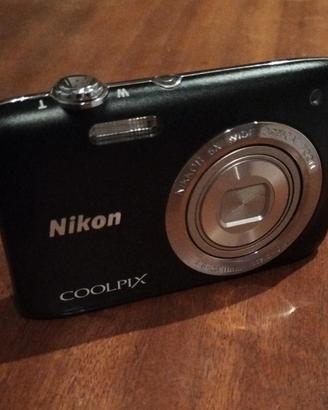 Fotocamera digitale Nikon Coolpix S2800