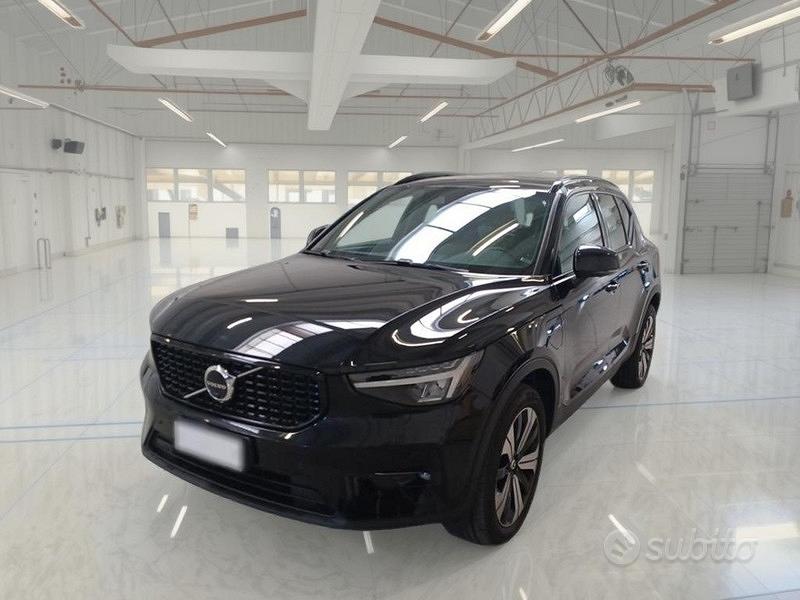 Volvo XC40 (2017-->)