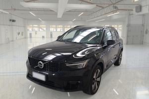 VOLVO XC40 T4 RECHARGE PLUG-IN AUTO PLUS DARK SUV