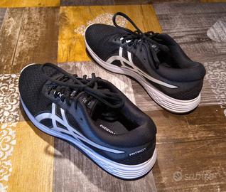 Scarpe da ginnastica o corsa ASICS