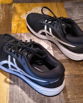 Scarpe da ginnastica o corsa ASICS