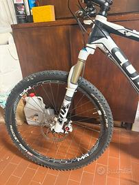 Mtb cube full