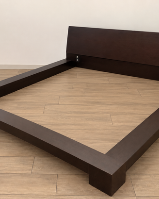Letto in legno matrimoniale
