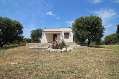 VILLA SINGOLA A OSTUNI