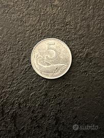 2 monete 5 lire,  1 moneta 10 lire italiane