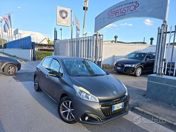 Peugeot 208 PureTech 82 5 porte Allure Ice Silver
