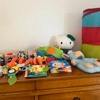 Peluche e sonagli con contenitore