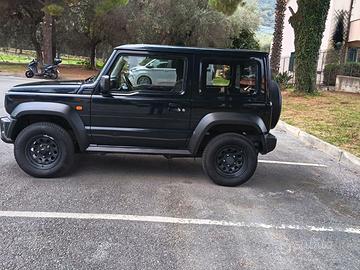SUZUKI JIMNY PRO N1 con gancio traino
