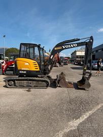 ESCAVATORE CINGOLATO VOLVO ECR 48