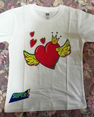 Maglietta t-shirt bianca Super! con cuore alato