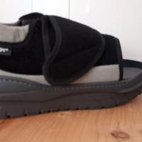 Scarpa post operatoria per alluce valgo 