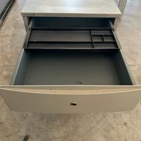 Mobiletto ufficio/ comodino