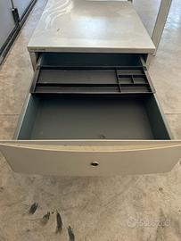 Mobiletto ufficio/ comodino