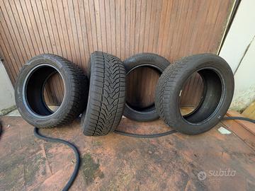 4 pneumatici invernali Uniroyal winter 215/55 R17