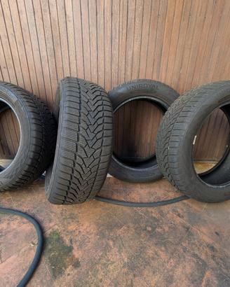 4 pneumatici invernali Uniroyal winter 215/55 R17