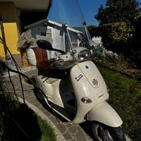 Vespa et4 cento25 125