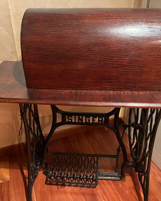 Macchina da cucire antica Singer 16K