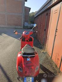 Vespa 300 gts super sport