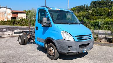 IVECO 35C10 anno 2011 a telaio passo 3450 