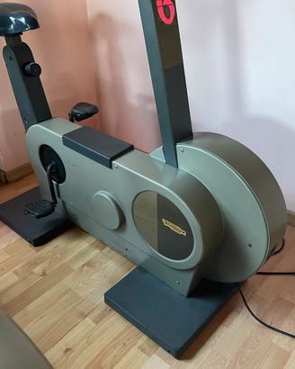 BIKE TECHNOGYM XT PRO
