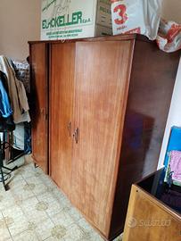 Mobilio anni '20. Armadi 2, comò 2