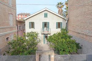 CASA INDIPENDENTE A SAN BENEDETTO DEL TRONTO