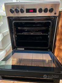 Cucina a gas con forno elettrico Beko